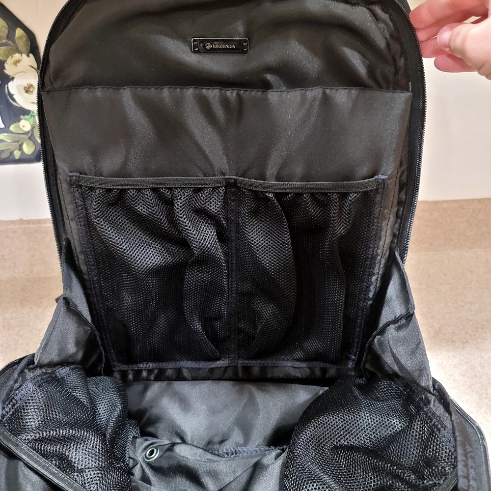 Lululemon Athletica Dark Heather Gray Backpack Laptop - Picture 5 of 9